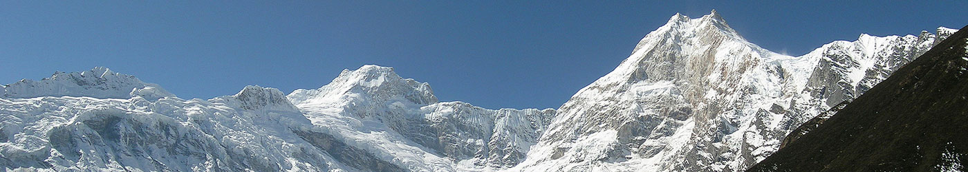 Manaslu and Tsum Valley Trek, The trail heads up the valley of  Budi Gandaki 